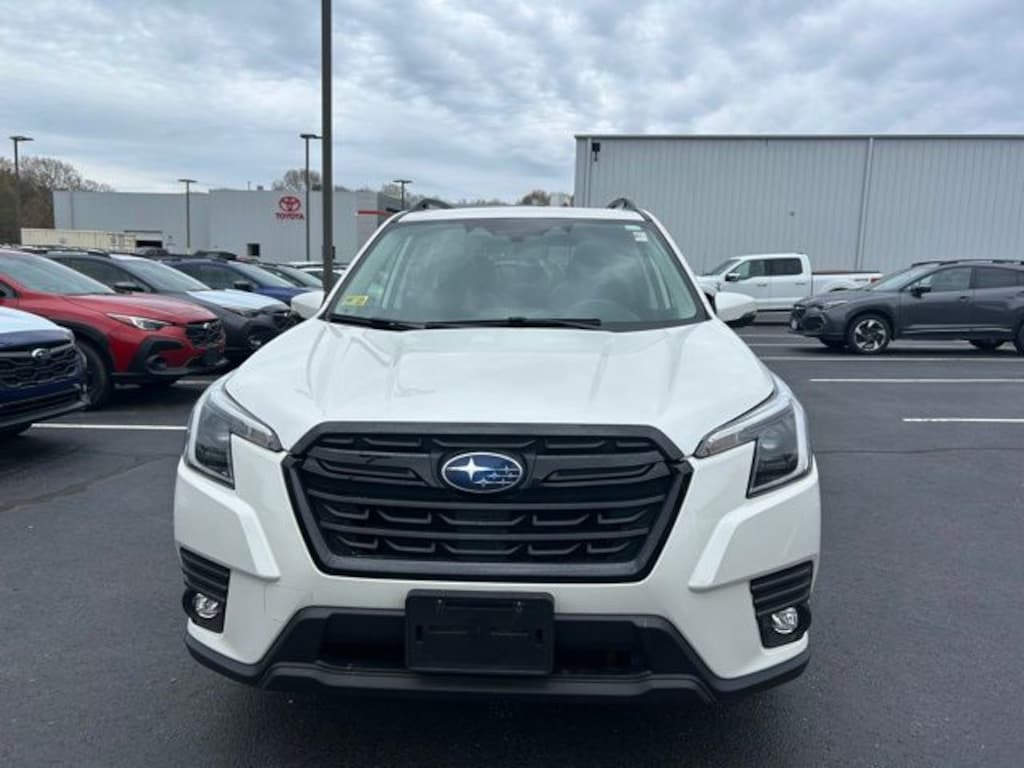 Used 2024 Subaru Forester Limited SUV