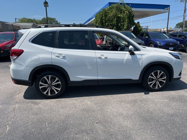 2023 Subaru Forester Limited photo 3