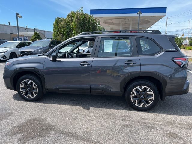 2025 Subaru Forester Base photo 4
