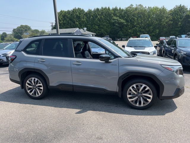 2025 Subaru Forester Touring photo 2