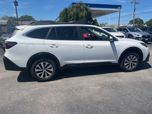 2022 Subaru Outback Premium photo 3