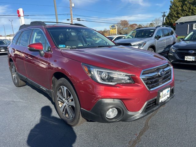 2018 Subaru Outback 2.5i Limited photo 3
