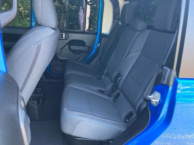 2025 Jeep Gladiator Nighthawk - Photo 17