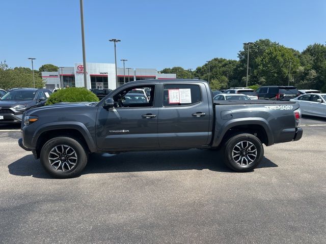 2023 Toyota Tacoma TRD Sport photo 2