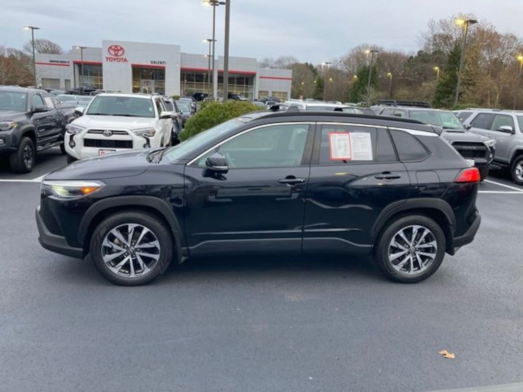 Used 2022 Toyota Corolla Cross XLE SUV
