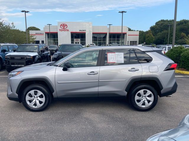 2024 Toyota RAV4 LE photo 2