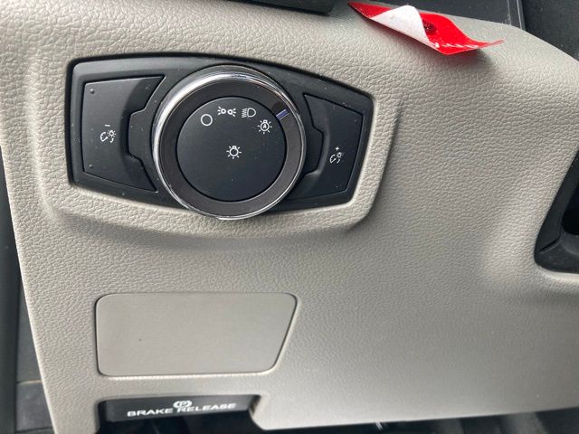 2019 Ford F-550 Super Duty Chassis Cab XL - Photo 24