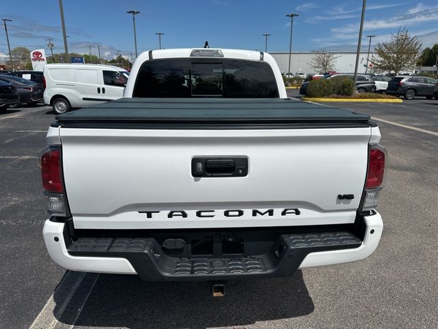 2021 Toyota Tacoma TRD photo 4