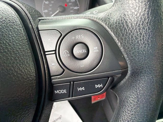 2025 Toyota Corolla LE - Photo 21