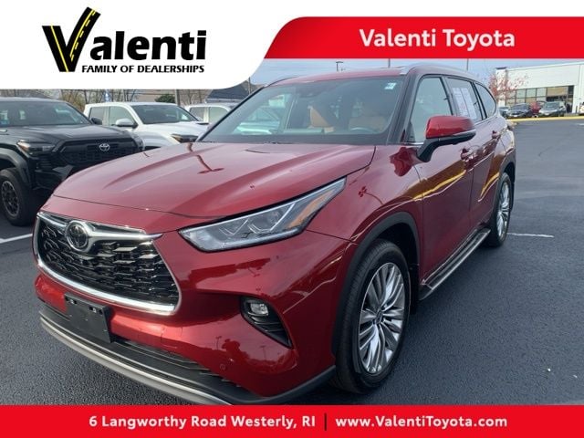 2024 Toyota Highlander SUV 