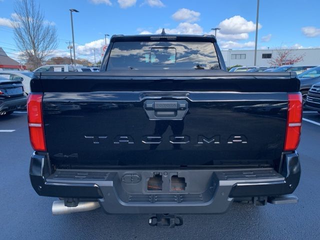 2024 Toyota Tacoma TRD photo 4