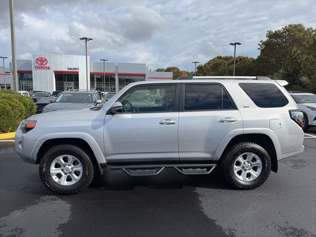 2023 Toyota 4Runner SR5 Premium photo 2