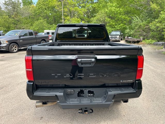 2024 Toyota Tacoma photo 4