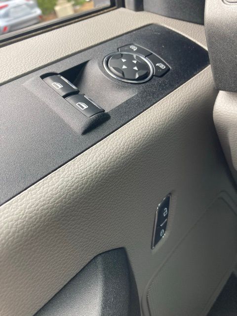 2019 Ford F-550 Super Duty Chassis Cab XL - Photo 25