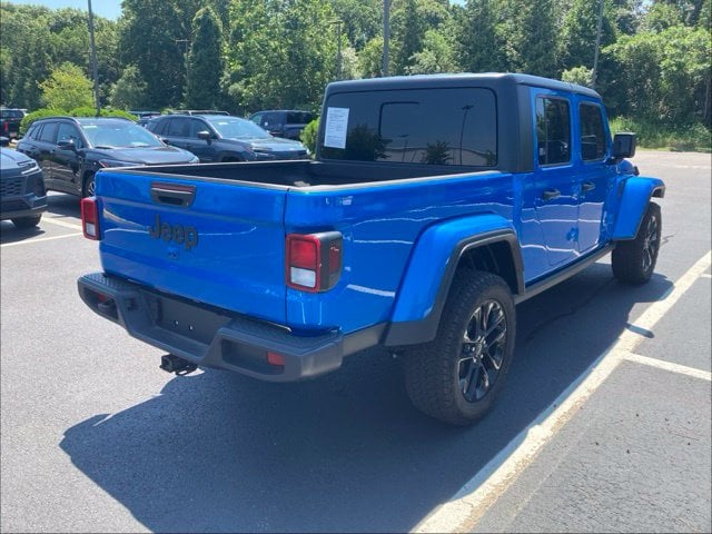2025 Jeep Gladiator Nighthawk - Photo 9