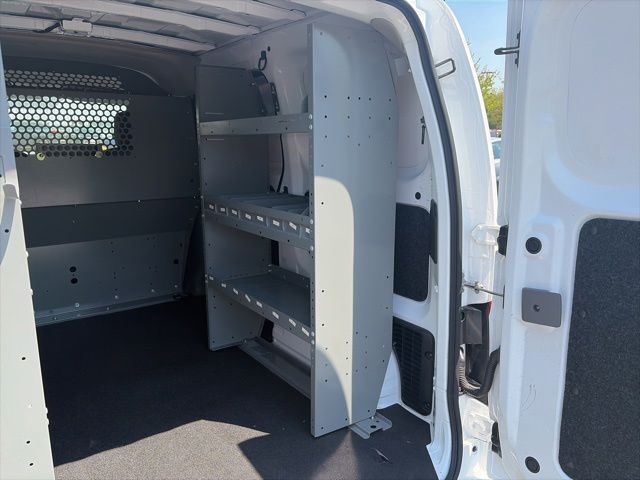 2021 Nissan NV200 SV - Photo 12