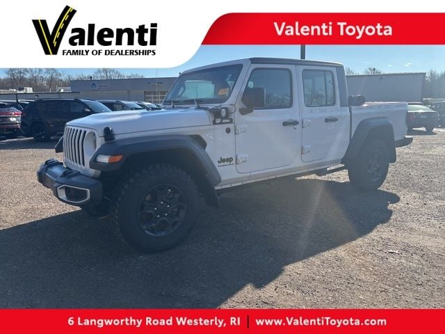 2023 Jeep Gladiator Sport's photo