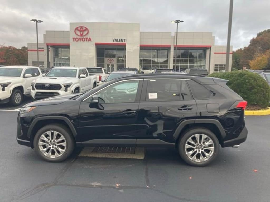 New 2025 Toyota RAV4 XLE Premium XLE PREM AWD SUV