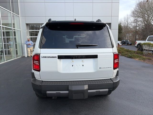 2024 Toyota Land Cruiser Base photo 3