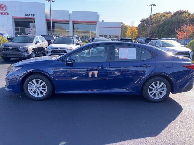 2025 Toyota Camry LE photo 2