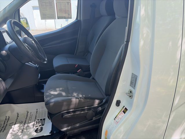 2021 Nissan NV200 SV - Photo 14