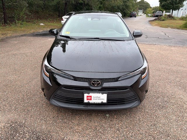 2025 Toyota Corolla LE - Photo 10