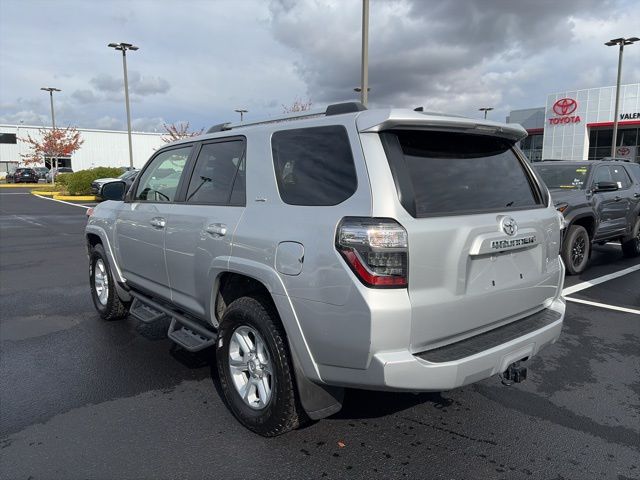 2023 Toyota 4Runner SR5 Premium photo 3