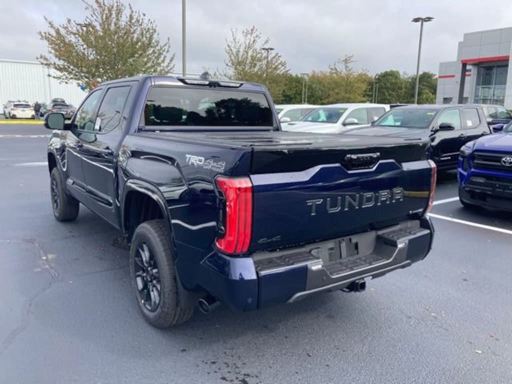 New 2025 Toyota Tundra i-FORCE MAX Platinum PLATINUM CREWMAX 5.5