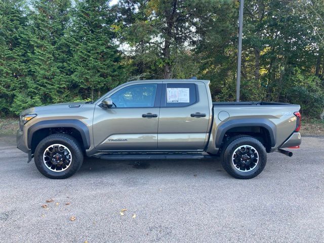 2024 Toyota Tacoma photo 2