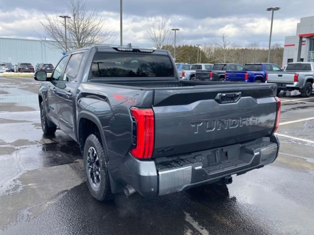 New 2026 Toyota Tundra SR5 SR5 CREWMAX 5.5