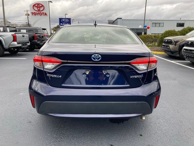 2022 Toyota Corolla Hybrid LE photo 4