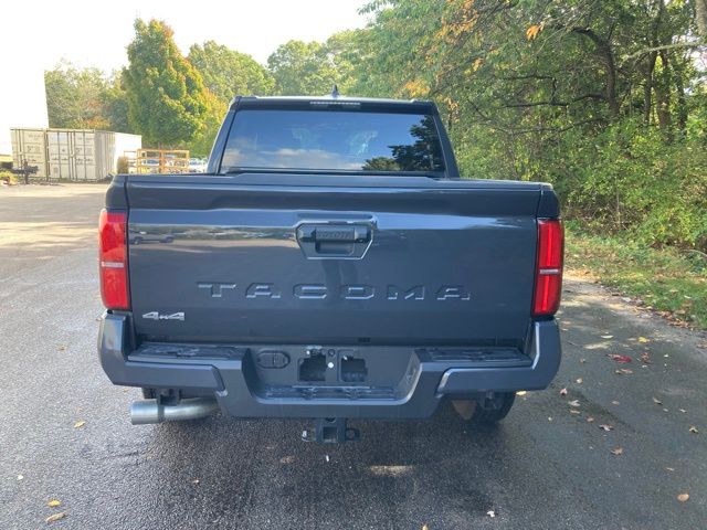 2024 Toyota Tacoma Double Cab photo 4