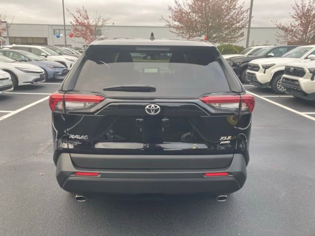New 2025 Toyota RAV4 XLE Premium XLE PREM AWD SUV