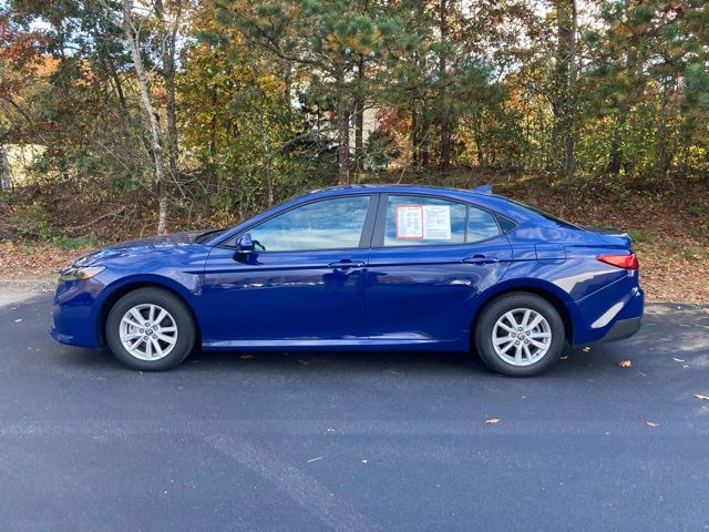 2025 Toyota Camry LE photo 2