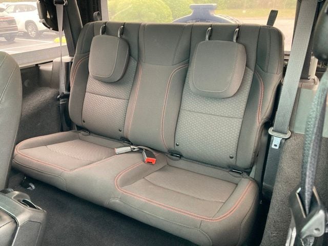 2023 Jeep Wrangler 2-Door Rubicon - Photo 17
