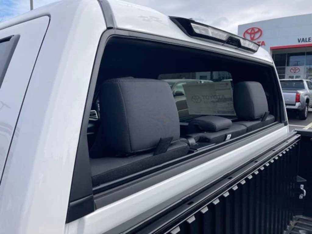 New 2026 Toyota Tundra SR5 SR5 CREWMAX 5.5