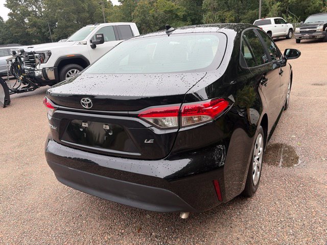 2025 Toyota Corolla LE - Photo 7