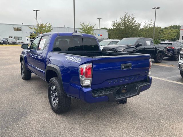 2023 Toyota Tacoma TRD photo 3