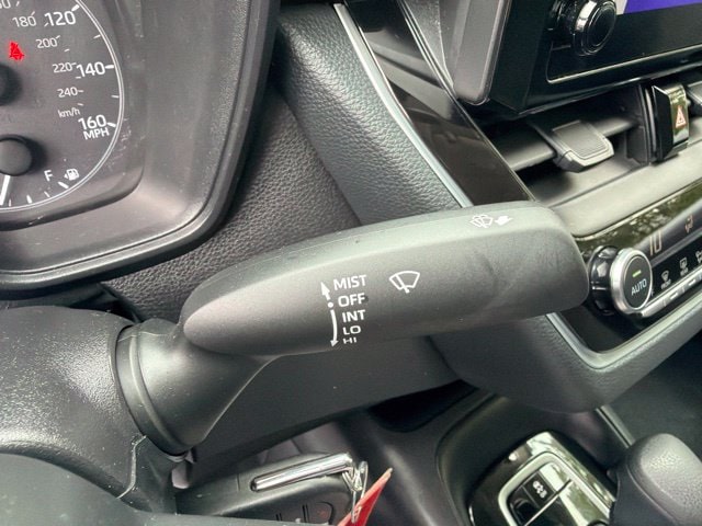 2025 Toyota Corolla LE - Photo 23