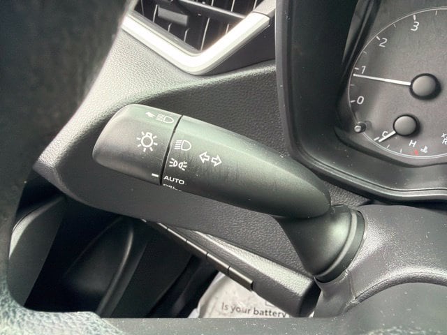 2025 Toyota Corolla LE - Photo 22