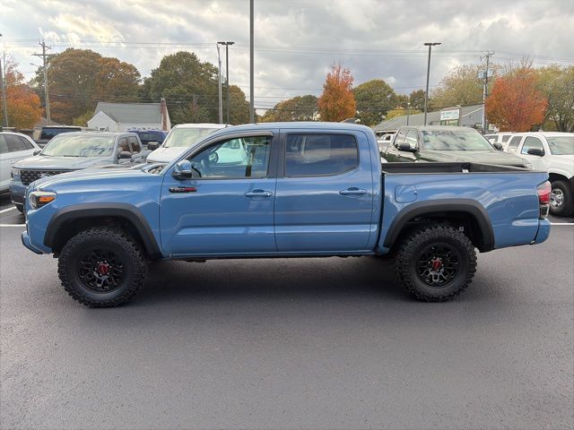 2018 Toyota Tacoma TRD Pro V6 photo 2