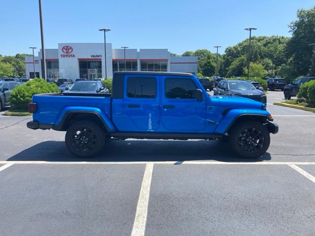 2025 Jeep Gladiator Nighthawk - Photo 10