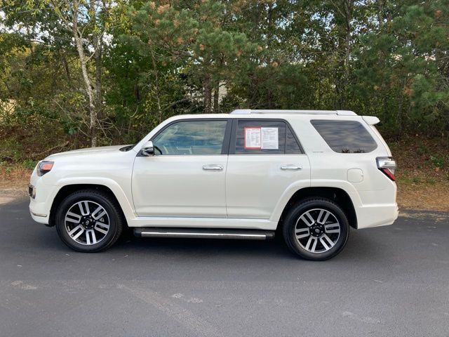 2022 Toyota 4Runner Limited photo 2