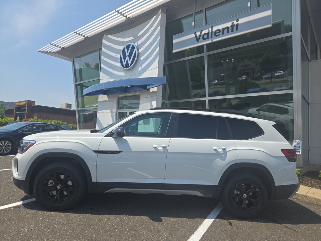 New 2025 Volkswagen Atlas 2.0T Peak Edition 2.0T Peak Edition 4MOTION