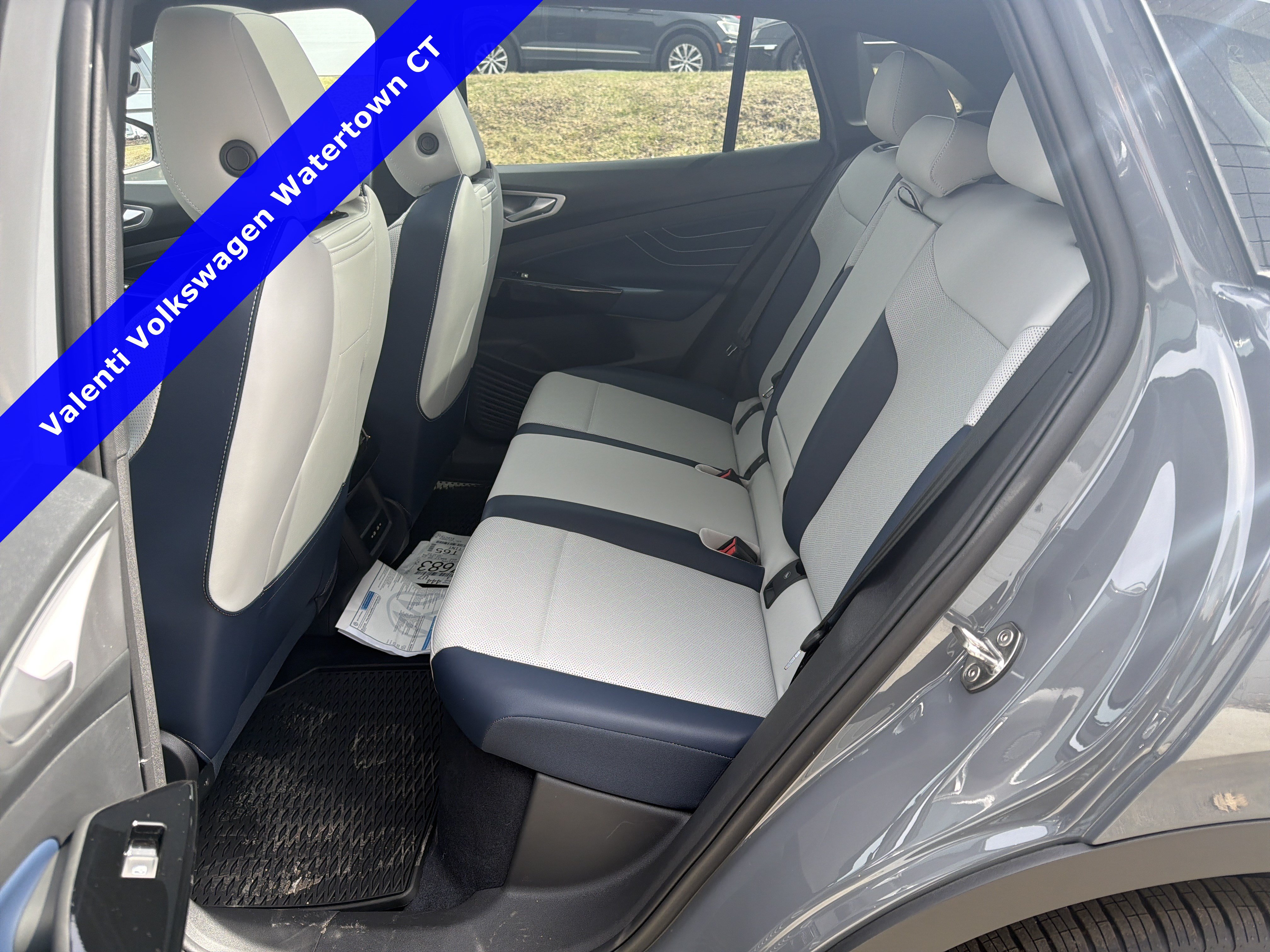 2025 Volkswagen ID.4 PRO S - Photo 11