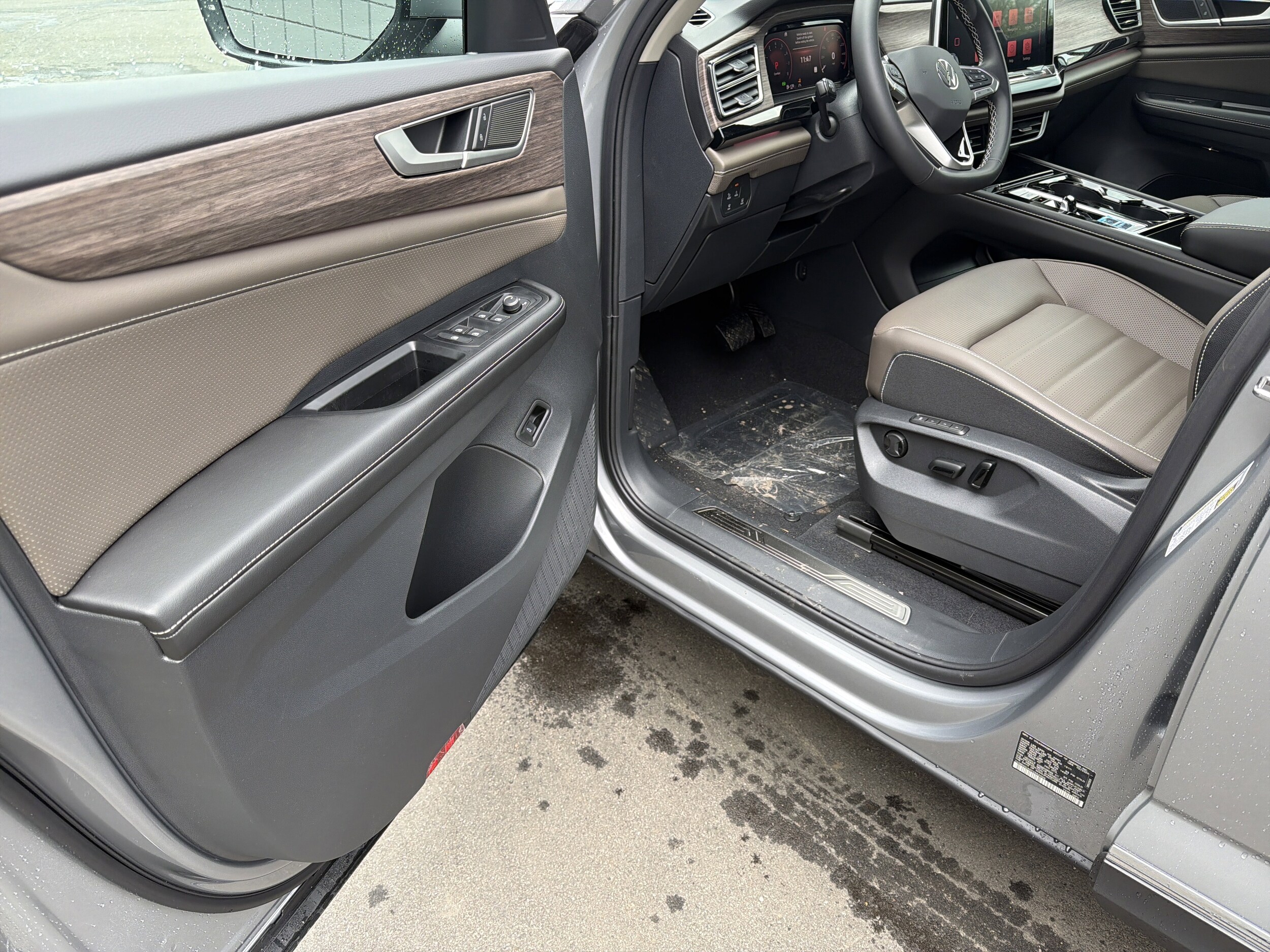 2026 Volkswagen Atlas SEL - Photo 15