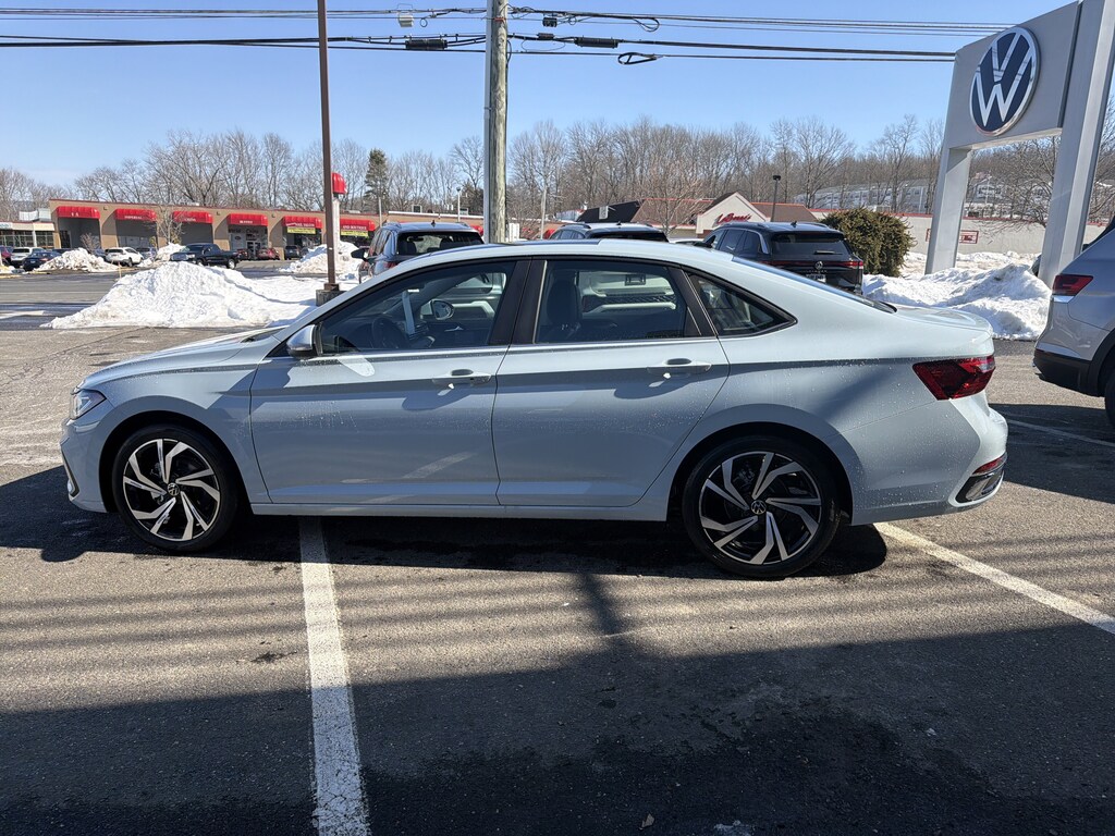 New 2026 Volkswagen Jetta SEL SEL Auto