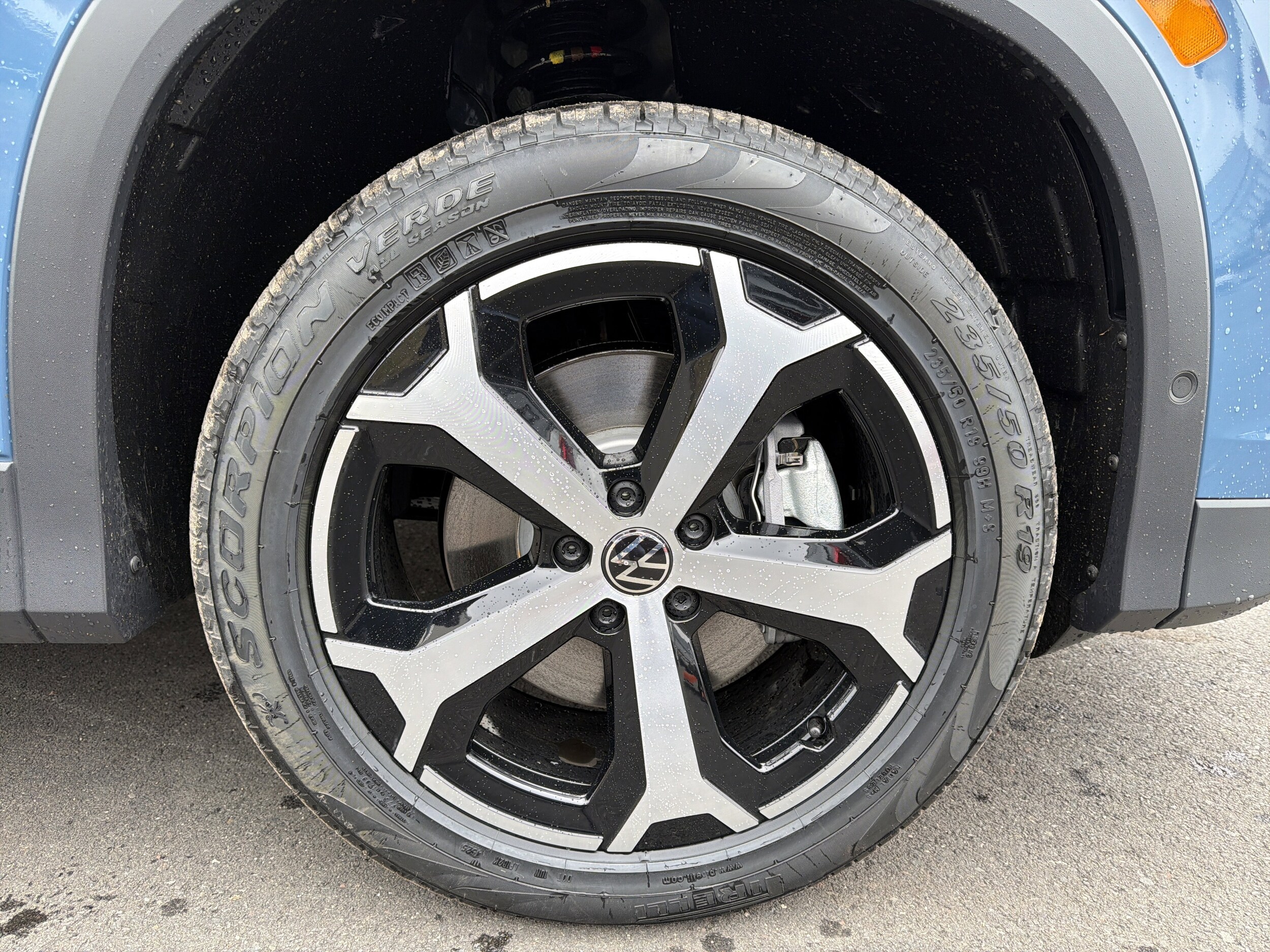 2026 Volkswagen Tiguan SE - Photo 7