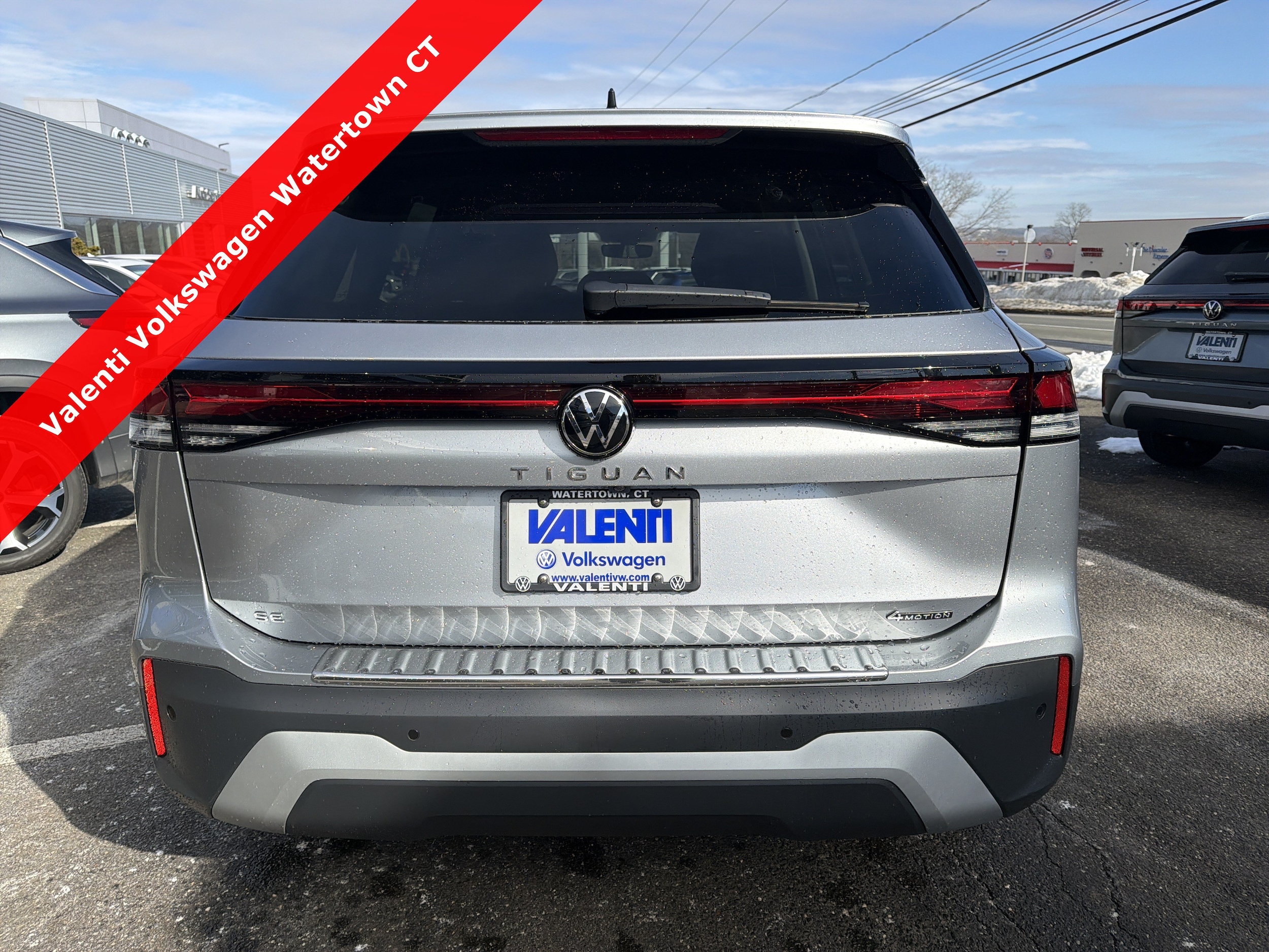 2026 Volkswagen Tiguan SE - Photo 12