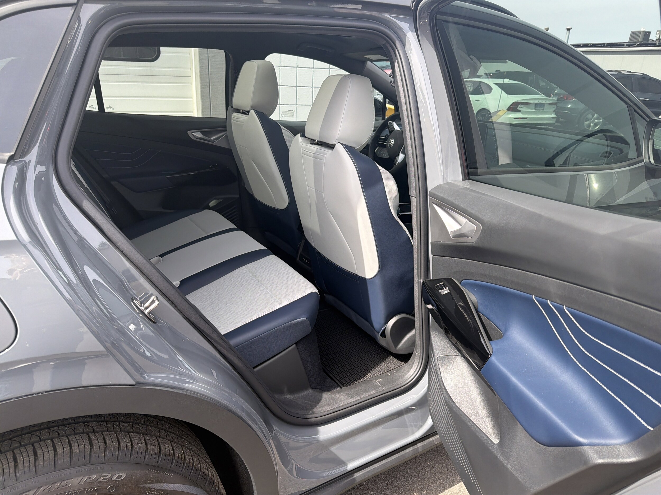 2025 Volkswagen ID.4 PRO S - Photo 16